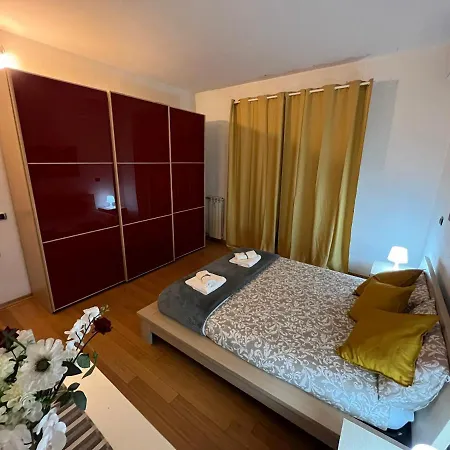 Centro Metro Rebibbia Vendégház *